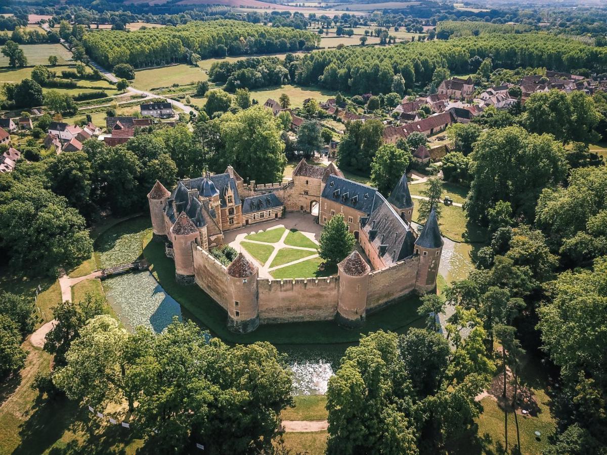 Chateau D'Ainay-Le-Vieil Ainay-le-Vieil Exterior foto